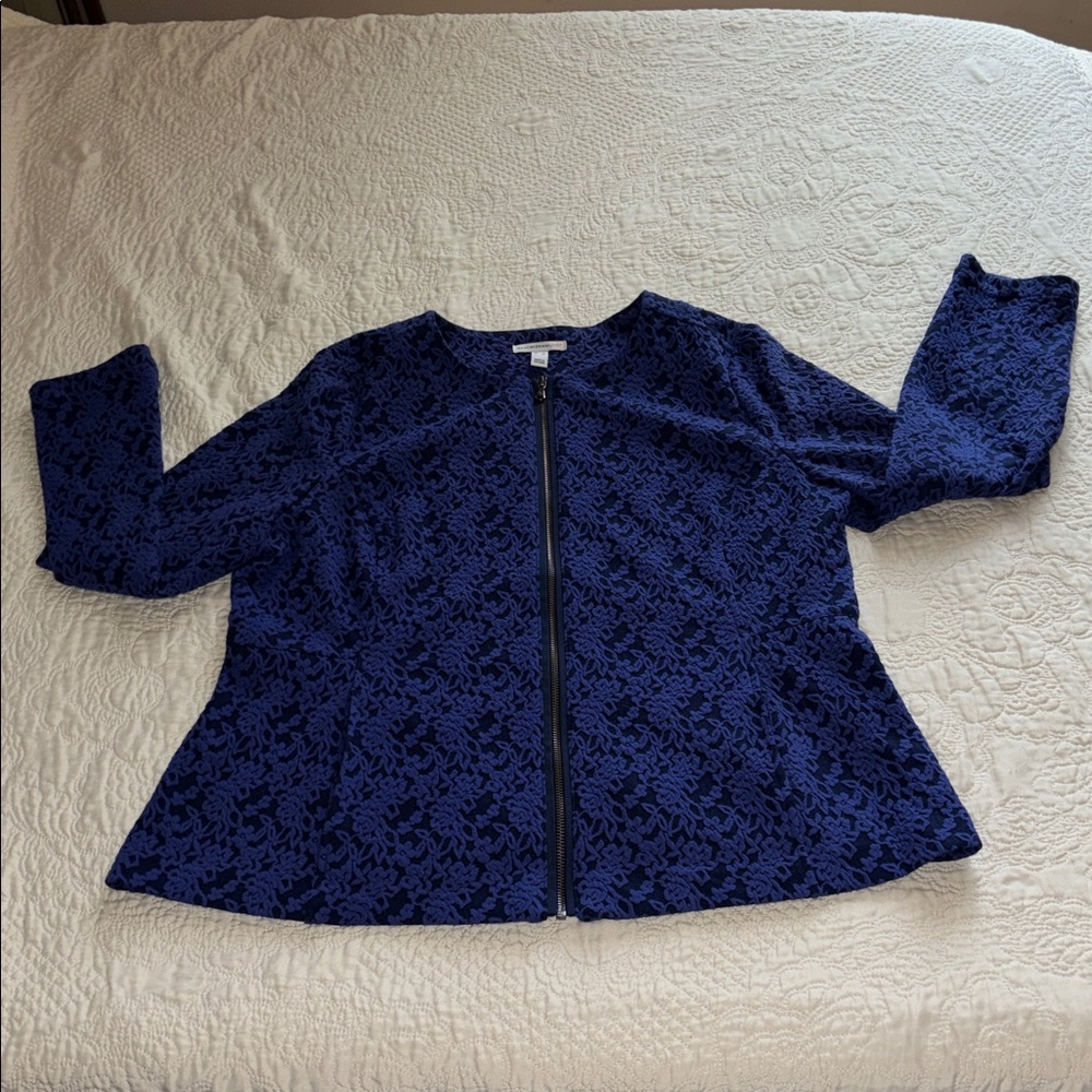 Isaac Mizrahi Live!™️ floral knit jacquard zip front semi-fitted size L jacket